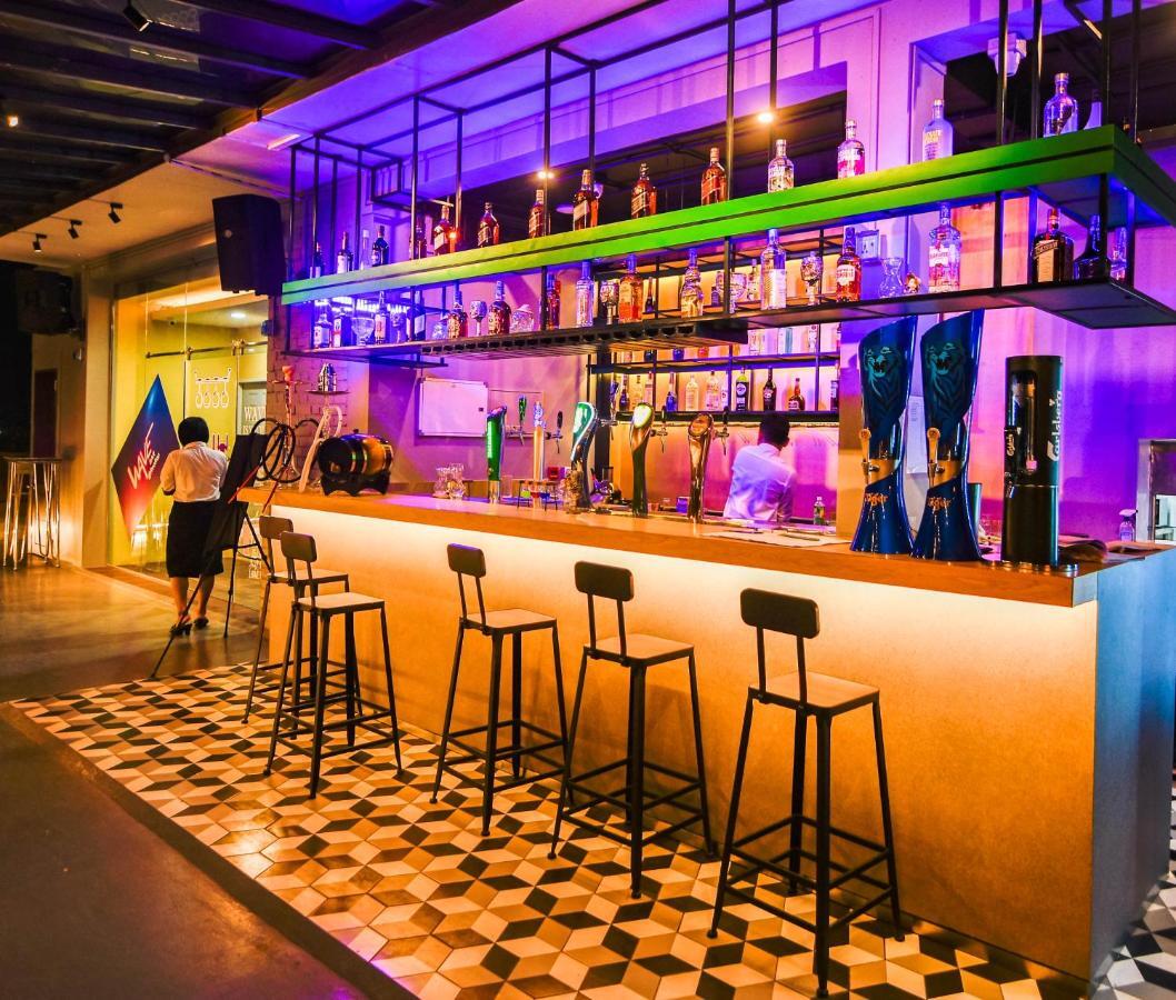 Hotel New Wave Mandalaj Kültér fotó