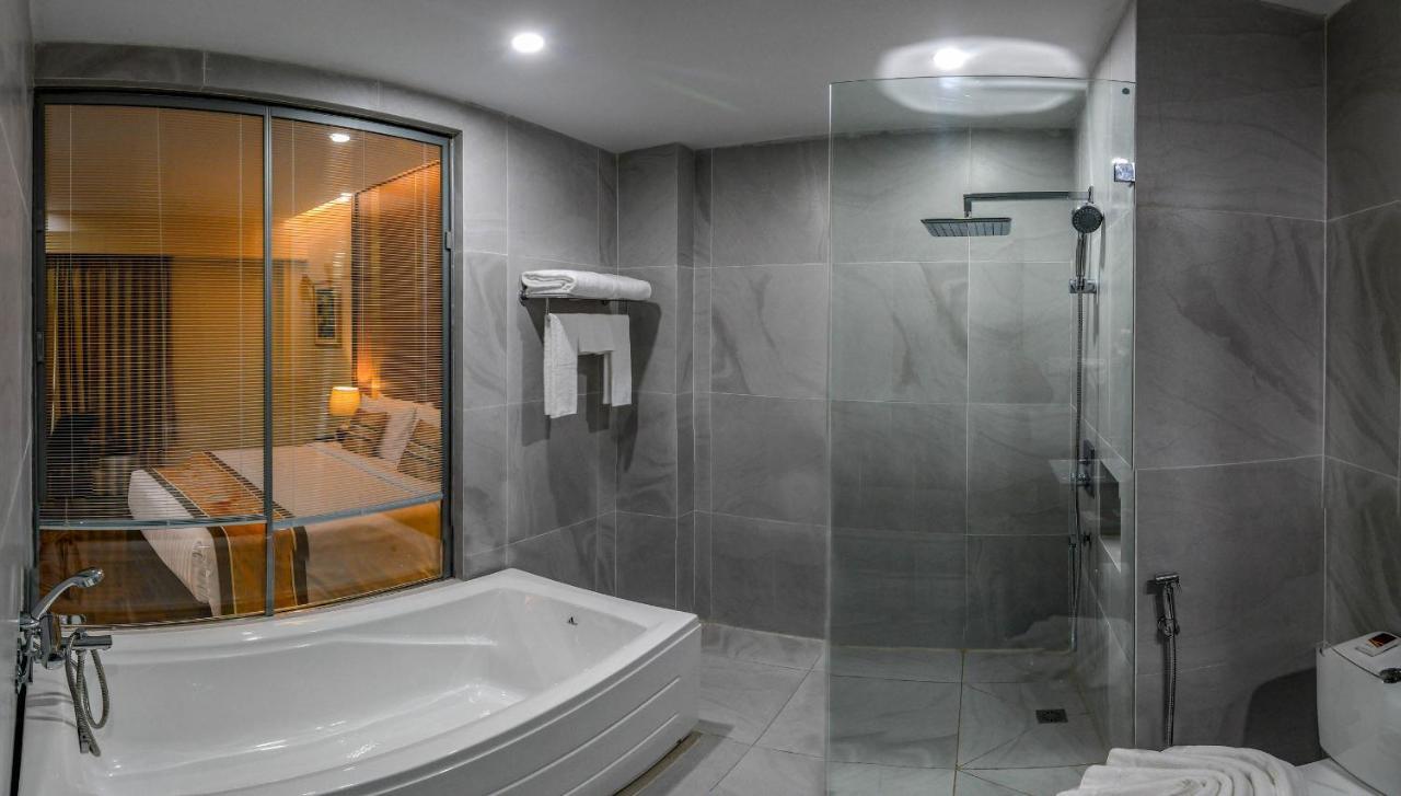 Hotel New Wave Mandalaj Kültér fotó