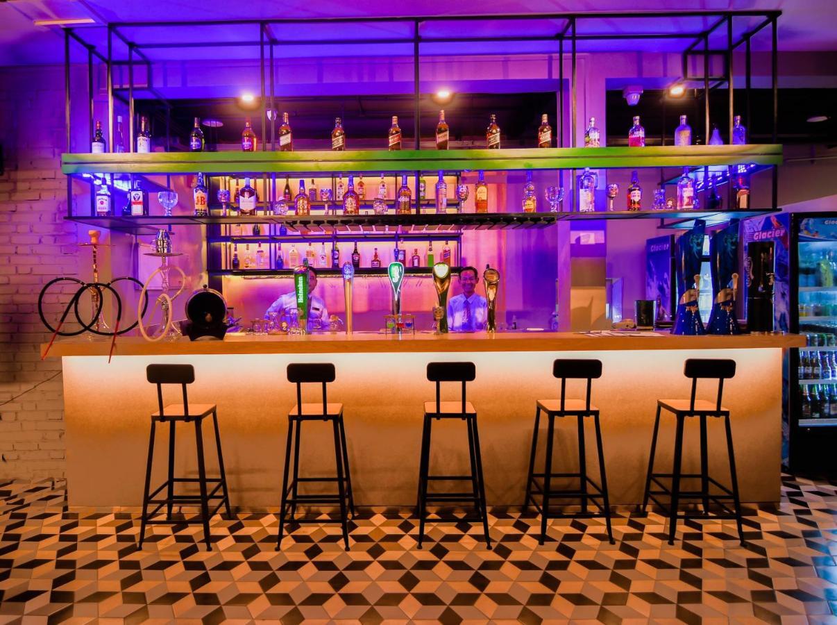Hotel New Wave Mandalaj Kültér fotó