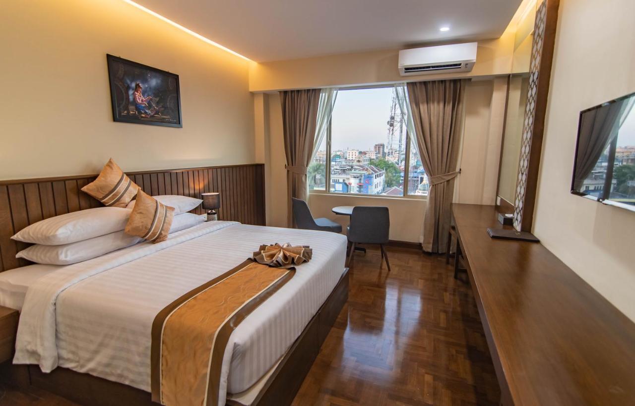 Hotel New Wave Mandalaj Kültér fotó