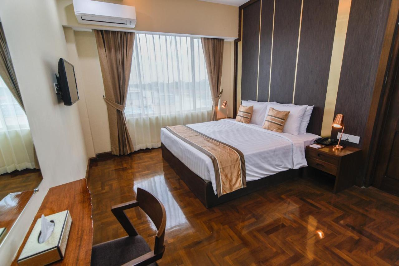 Hotel New Wave Mandalaj Kültér fotó